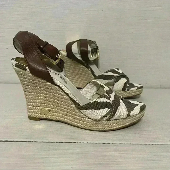Michael Kors Kami Ankle Strap Wedges Size 6.5 Like New - Picture 5 of 12
